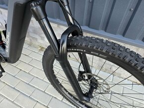 celoodpružený carbon ebike Cube Stereo 750 Kiox300 - 10