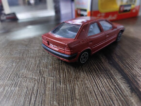 Model auta 1:43 xantia,peugeot 307 1:32 ,peugeot 308 - 10