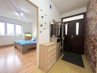 PREDAJ dom s garážou a pozem. 2342m² Chudá Lehota - 10