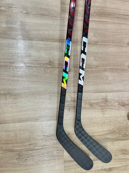 ✅ CELÉ HOKEJKY CCM JETSPEED FT5 PRO - 75 F - P92 - 169 CM ❤️ - 10