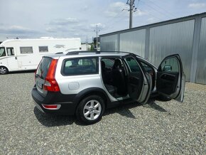 Volvo XC70 2.4D5 4x4 SUMMUM AWD VÝHŘEV/1A - 10