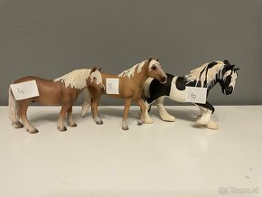 Schleich koníky - 10