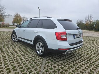 Škoda Octavia Scout 2.0TDI DSG - 10