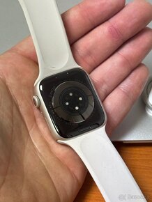 Apple Watch 9 45mm GPS Starlight - rok záruka - 10