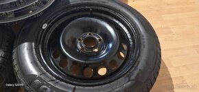 Predám zimnú sadu Ford Kuga 5x108 R17 235/55 R17 PIRELLI - 10