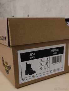 Dr. Martens Jesy EU38 - 10