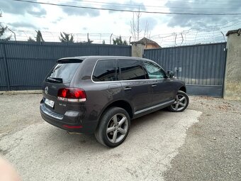 Volkswagen Touareg 3.0 tdi - 10