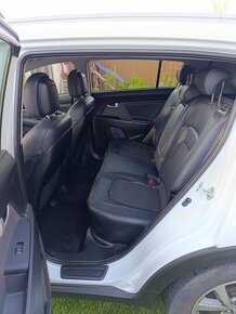 Predam Kia Sportage Eco-GPL 1,6i 100kW benzin+LPG(ORIG. KIA) - 10