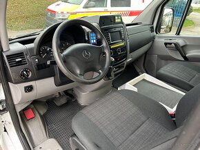 Mercedes-Benz Sprinter 3.0 CDI Sanitné vozidlo - automat - 10