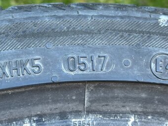 245/35 R19 - 10