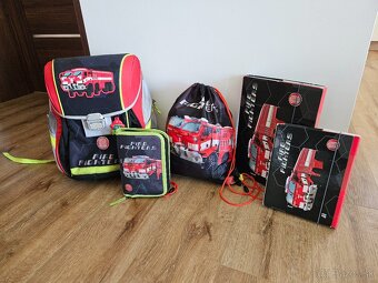 Krásny školský chlapčenský 5 set zn.OXYBAG ,TOP STAV - 10