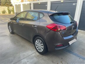 KIA Cee’d 1.4 CRDi - 10