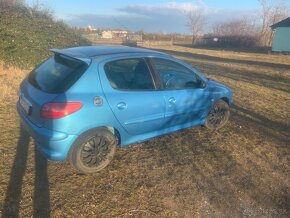 Peugeot 206 2003 benzín - 10