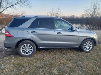 Mercedes-benz trieda ML 350 BLUETEC W166 - 10