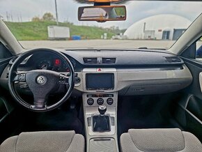 Volkswagen Passat B6 2.0 TDI 103 kW BMP 8V Sedan - 10