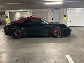 Porsche 992 911 GTS 4 CABRIO - 10