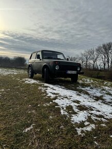 Lada Niva - 10