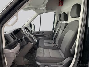 Volkswagen Crafter DSG 2.0 nafta 10/2018 3 miestne - 10