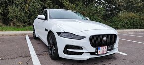 JAGUAR XE - 10