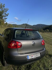 Volkswagen Golf 5 - 10