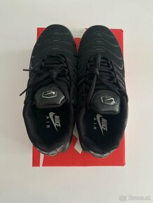 Nike Air Max Plus - Triple Black - 10