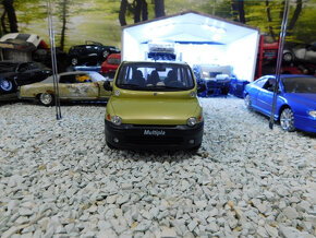 model auta Fiat Multipla Otto mobile 1:18 - 10