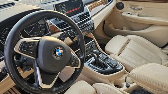 BMW 225xi active tourer - 10