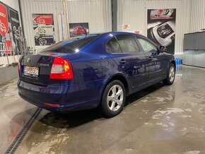 Škoda Octavia 1.6 TDI CR DPF Ambiente DSG, Xenony - 10