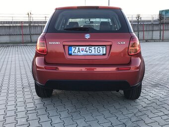 Suzuki SX4 - 10