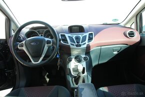 FORD Fiesta Titanium 1,4 i 71 kW - 10