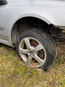 Predám Renault Laguna II Combi 1.9dCi - 10