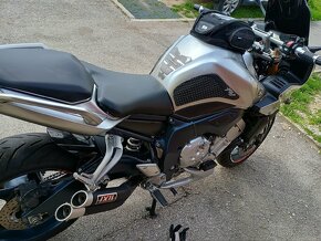 Yamaha Fz1 Fazer - 10