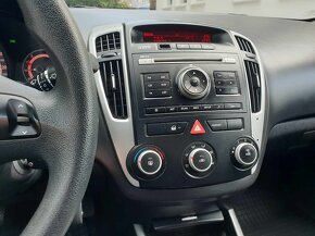 Kia Ceed 1.4 CVVT 2011 facelift • klíma • letné,zimné pneu ✅ - 10