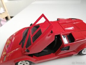 1:18  Lamborghini Countach - 10