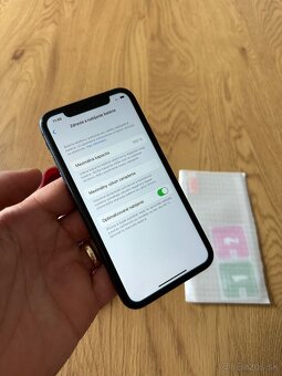 iPhone 11 64 gb Black v záruke - 10