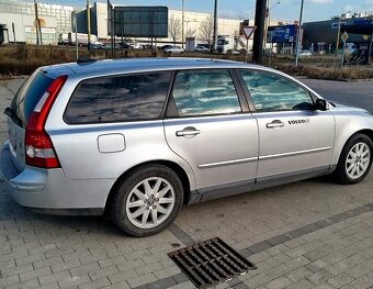 Volvo V50 - 10