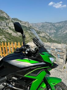 zimna cena  TOP STAV Kawasaki Versys 2022 - 10