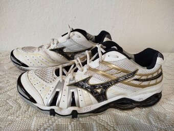 Tenisky Mizuno Wave Tornado 7 Euro 45 - 10