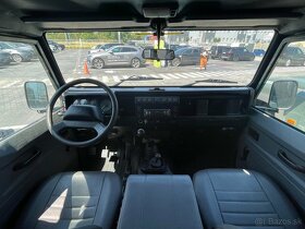 Land Rover DEFENDER CLASSIC, 2.5L, 110 TD5 Station Wagon - 10