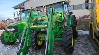 JOHN DEERE 5820 R ( Snaakladačom , 2ks john deere 5820r) - 10