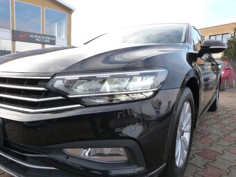 Volkswagen Passat Variant 2.0 TDI EVO Elegance DSG - 10