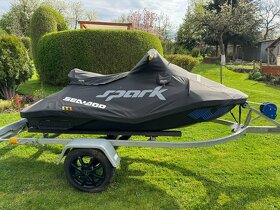 Vodný skúter Sea Doo SPARK TRIXX 2UP 90 na prenájom - 10