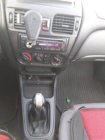 Nissan Almera 1.5 Visia A/C - 10