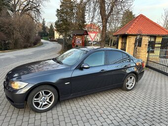 BMW e90 320 benzín , 95kw ,118000km - 10