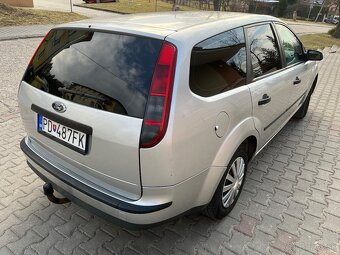 Ford Focus 1.6tdhi - 10