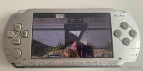 PSP 1000 Silver  + 64gb - 10