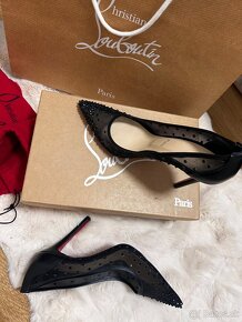 Louboutin —-130€ - 10