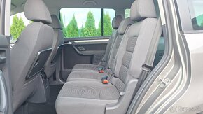 Volkswagen Touran 1.4 Highline Benzín Automat - 10