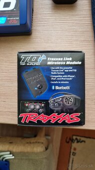 RC Auto Traxxas X Maxx 8s - 10