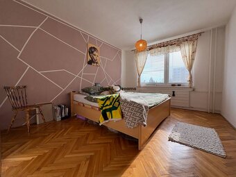 Na predaj: Veľký 3 ib v CENTRE + BALKON + ŠATNIK + ŠPAJZA +  - 10